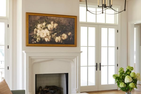 lifestyle-hinged-fireplace-art lifestyle-hinged-fireplace-art